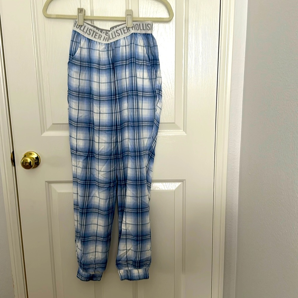 NWT: Hollister XS plaid jogger PJ Pants